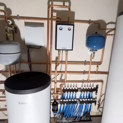 Centrale verwarming met koperwerk geplaatst door Stefan's Installaties